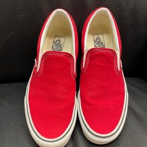 Vans Slip on sz 9 red